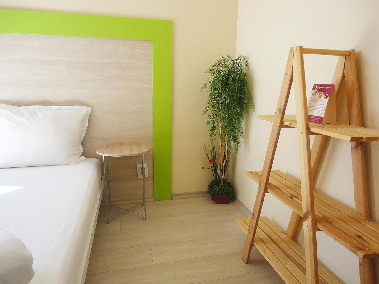 Art Simona Hotel 3*